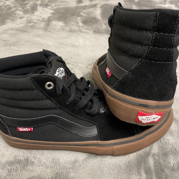 Vans Black Suede Sk8-Hi Reissue Gum Sole Sneakers Size 7.5 main image 6